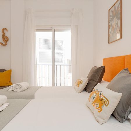 C21 Trendy 2 Bdr & Parking Downtown Apartment Málaga Exterior foto